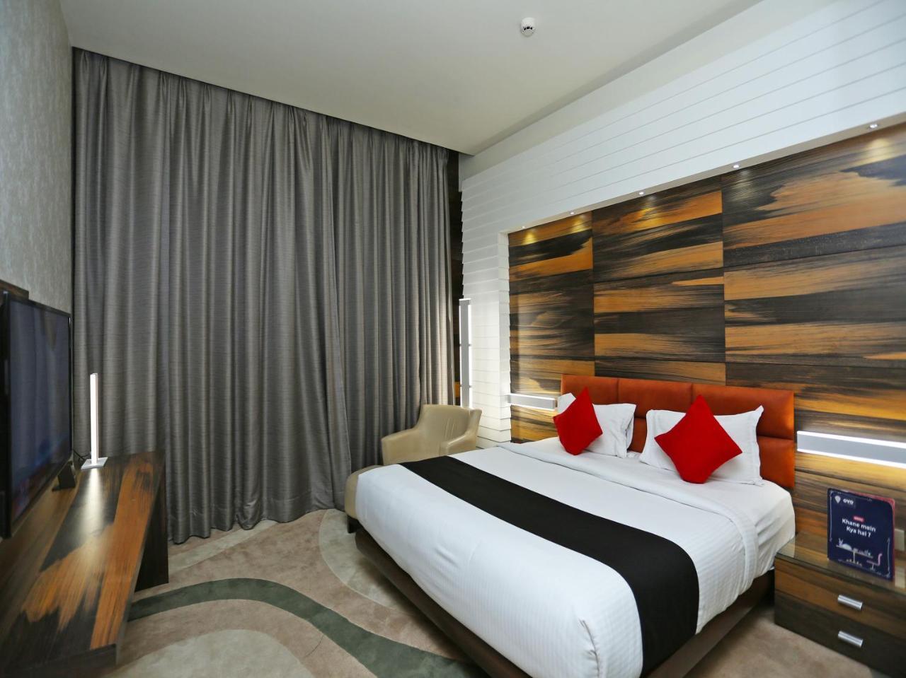 Golden Blossom Imperial Resorts Лакнау Екстериор снимка