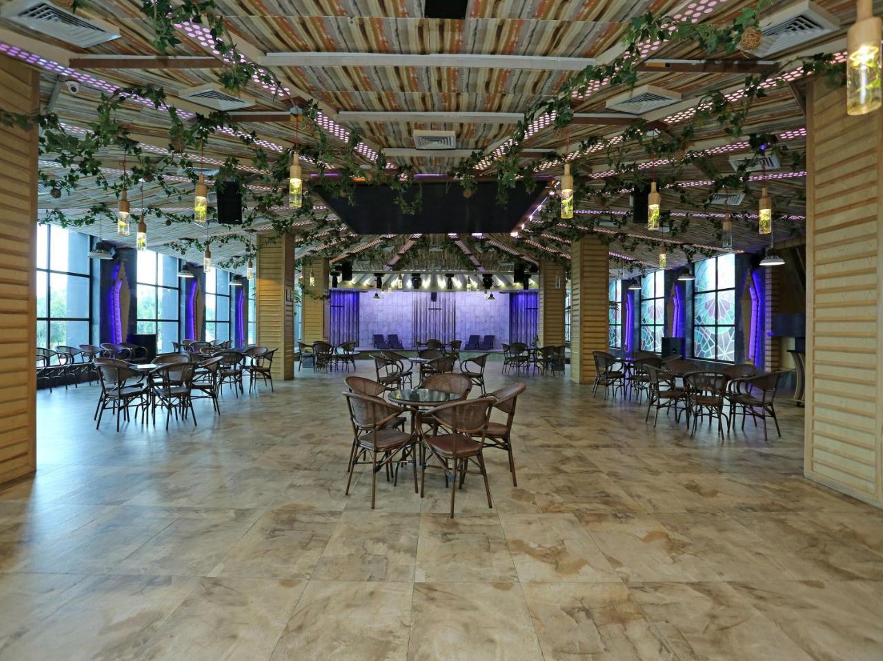 Golden Blossom Imperial Resorts Лакнау Екстериор снимка
