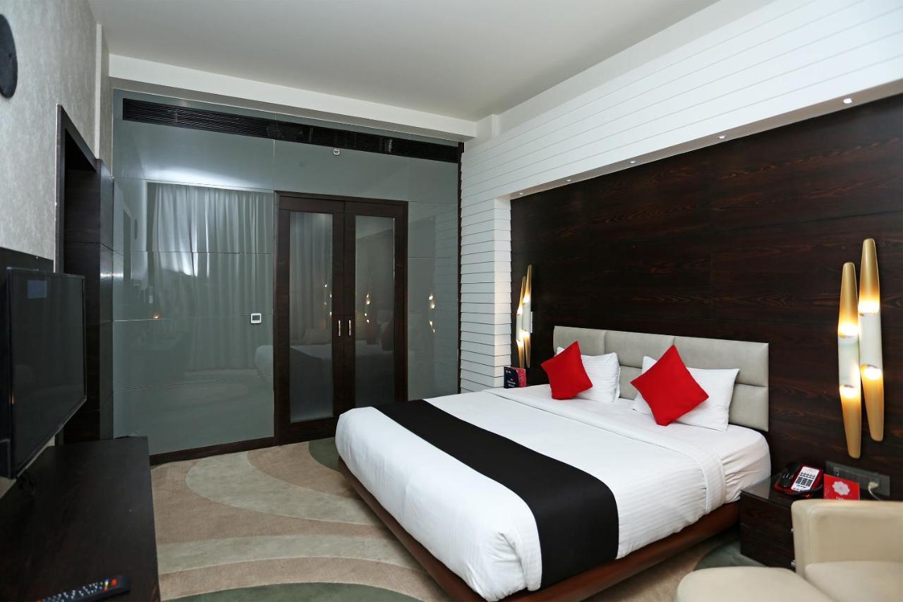 Golden Blossom Imperial Resorts Лакнау Екстериор снимка