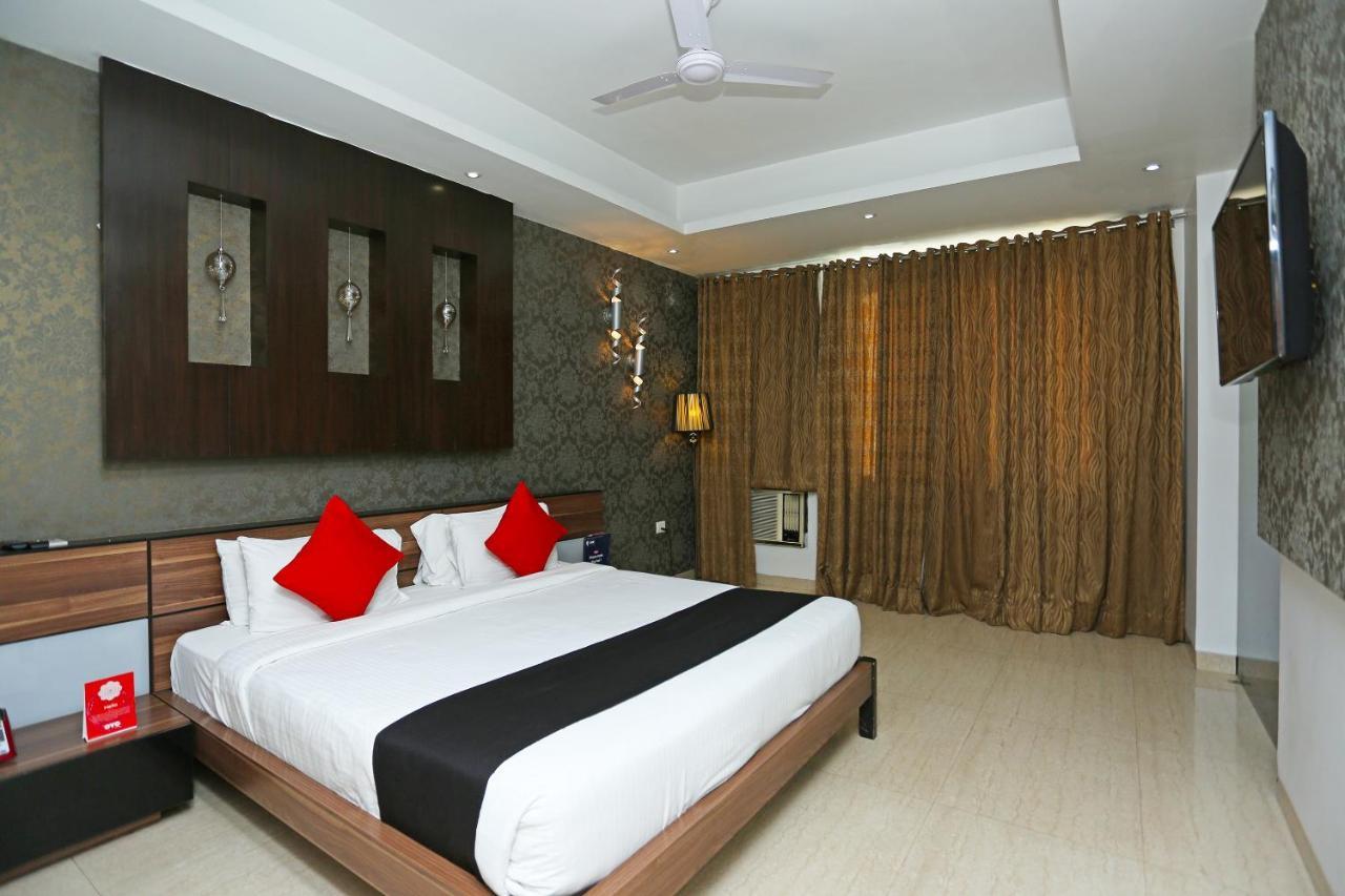 Golden Blossom Imperial Resorts Лакнау Екстериор снимка