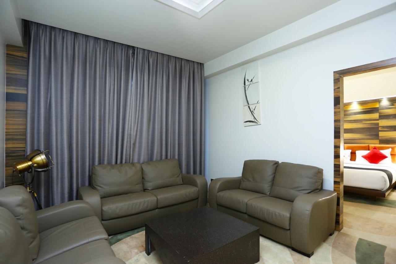 Golden Blossom Imperial Resorts Лакнау Екстериор снимка