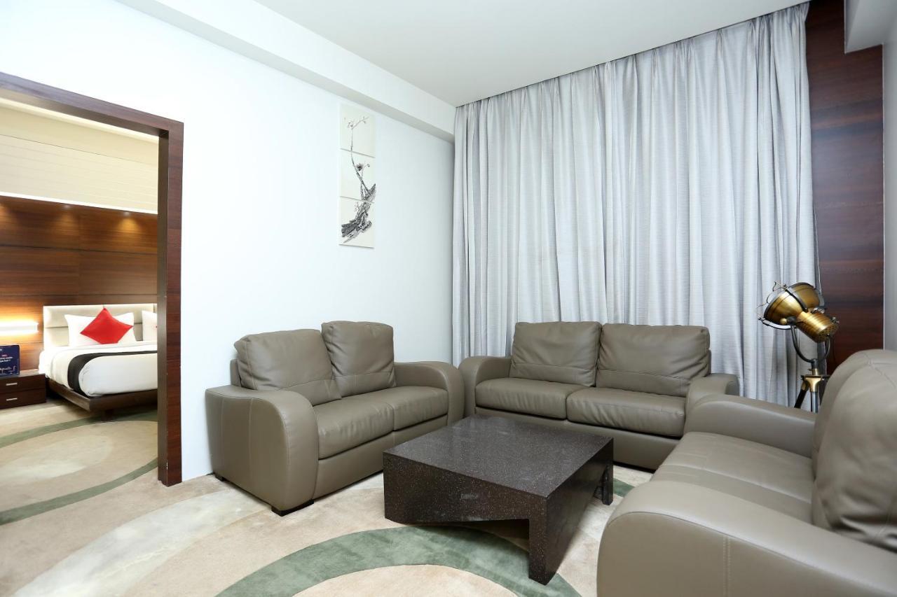 Golden Blossom Imperial Resorts Лакнау Екстериор снимка