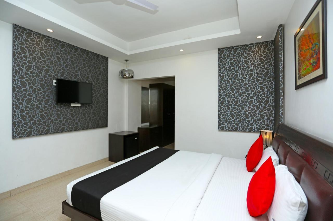 Golden Blossom Imperial Resorts Лакнау Екстериор снимка